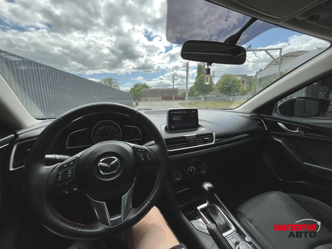 Mazda 3 - фото 9