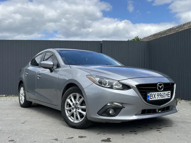 Mazda 3 - фото 1