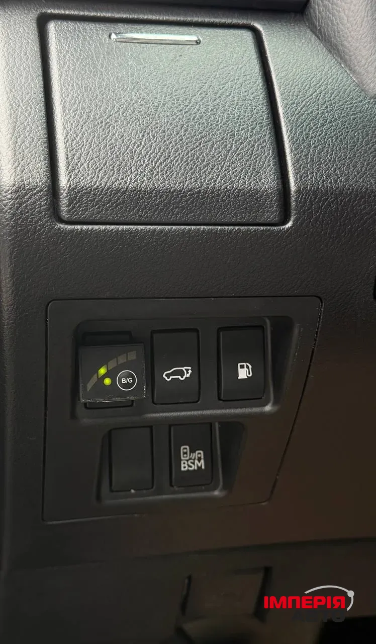 Lexus RX - фото 23