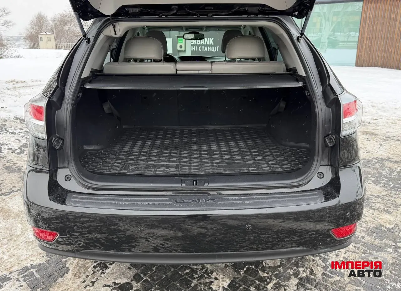 Lexus RX - фото 15