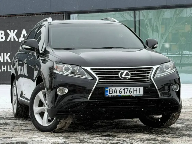 Lexus RX - фото 1