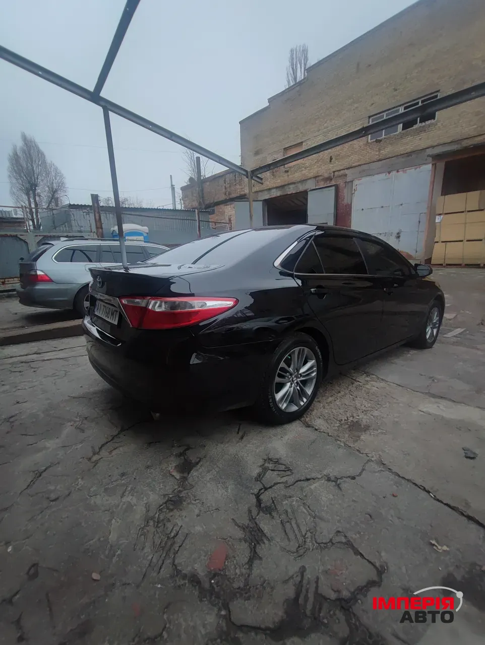 Toyota Camry - фото 4