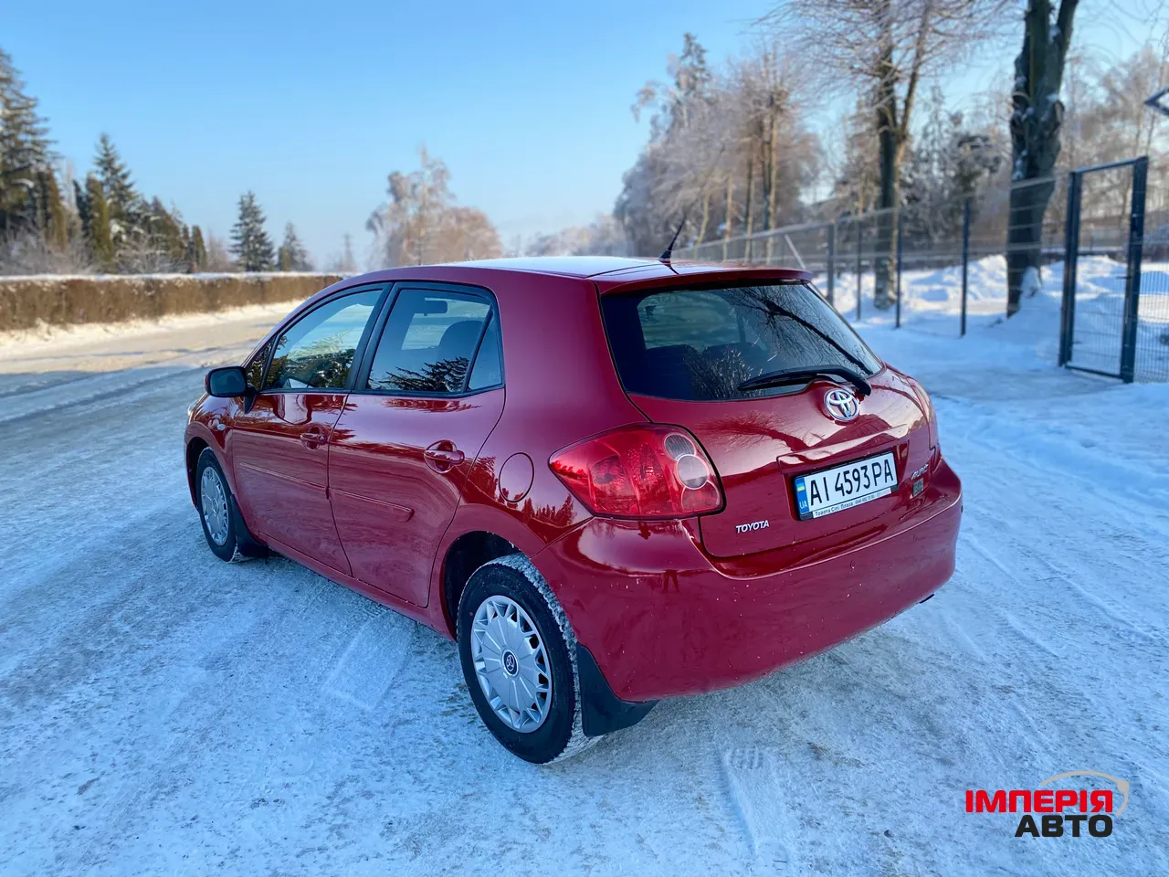 Toyota Auris - фото 4