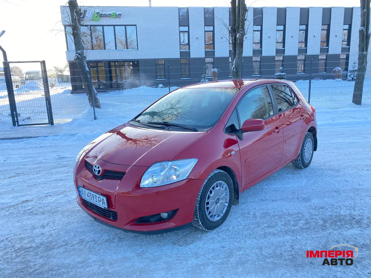 Toyota Auris - фото 3