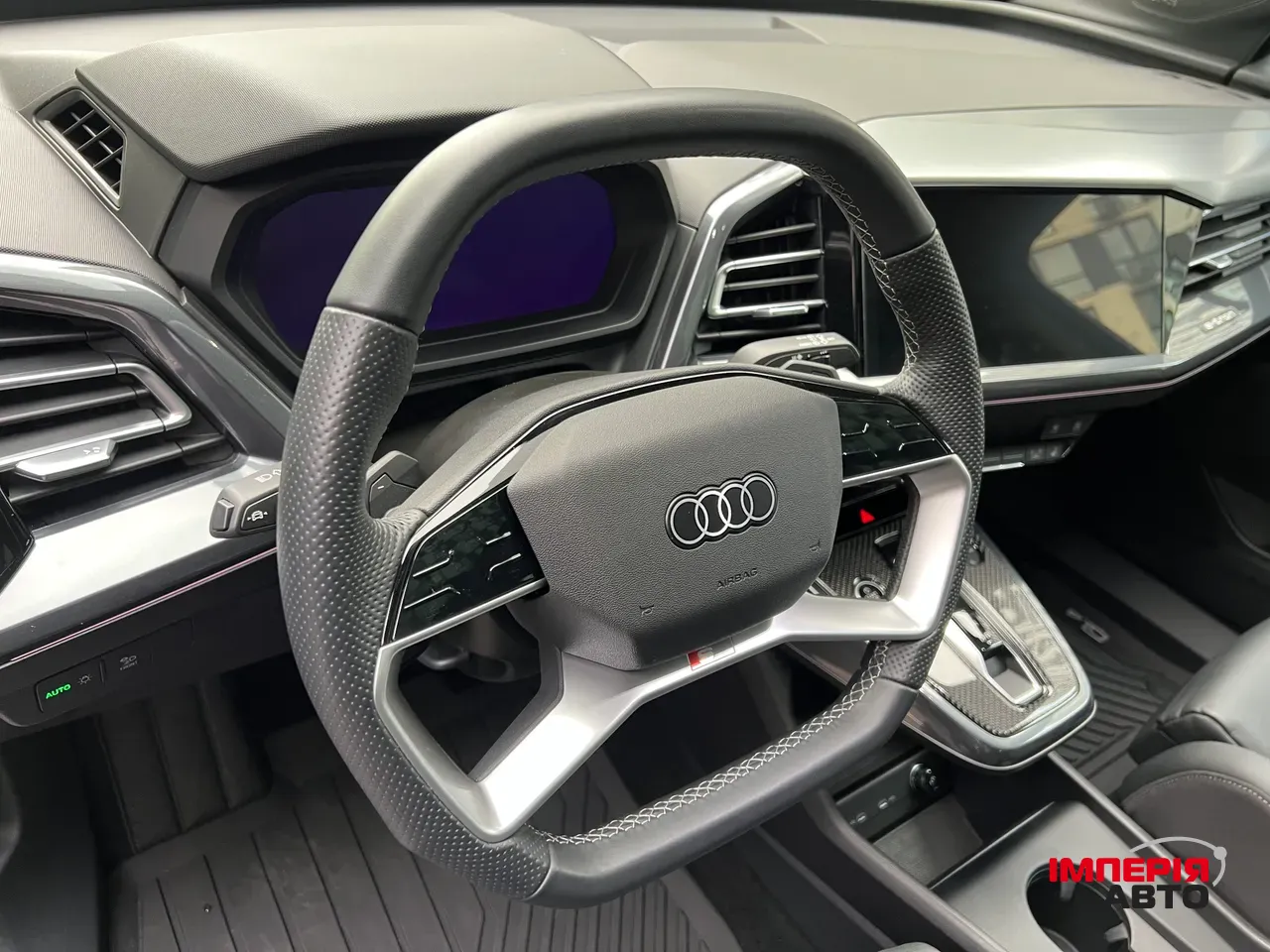 Audi Q4 e-tron - фото 14