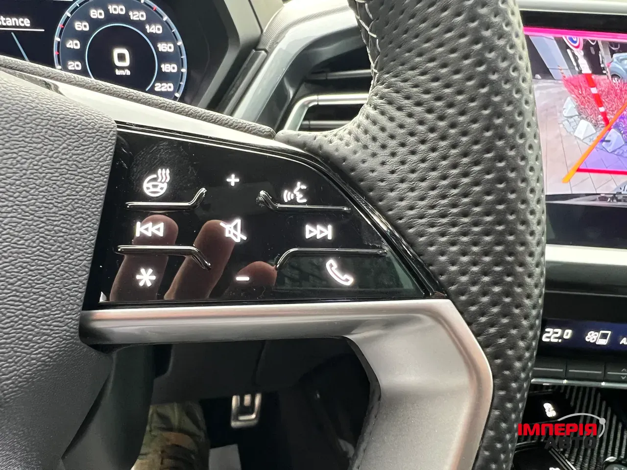 Audi Q4 e-tron - фото 37