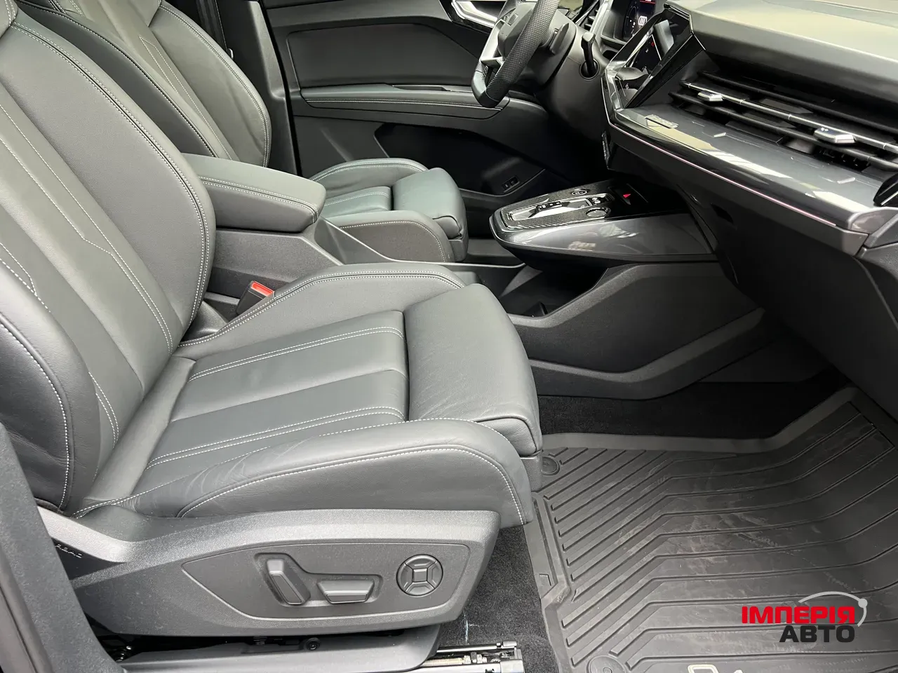 Audi Q4 e-tron - фото 25