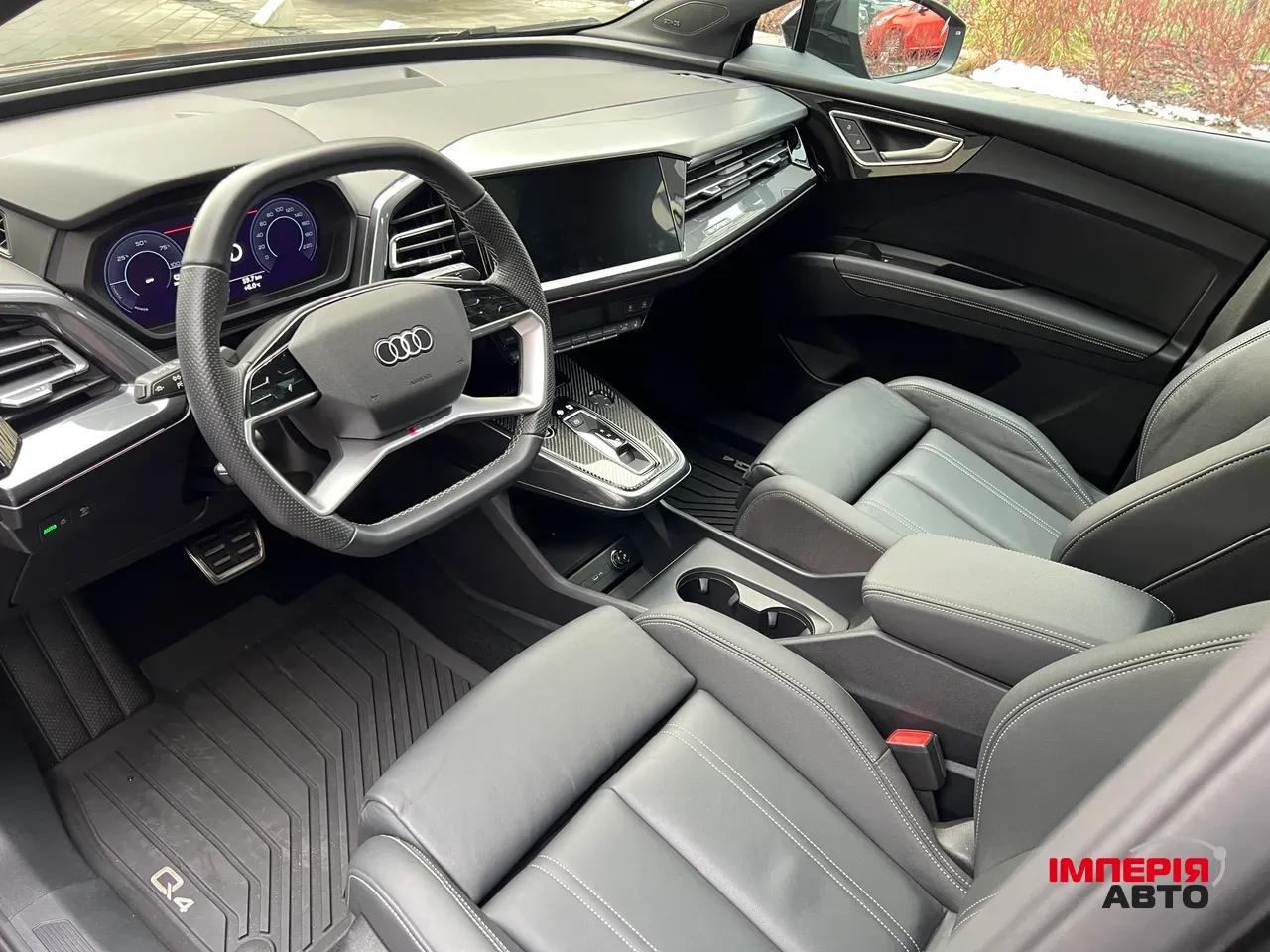 Audi Q4 e-tron - фото 7