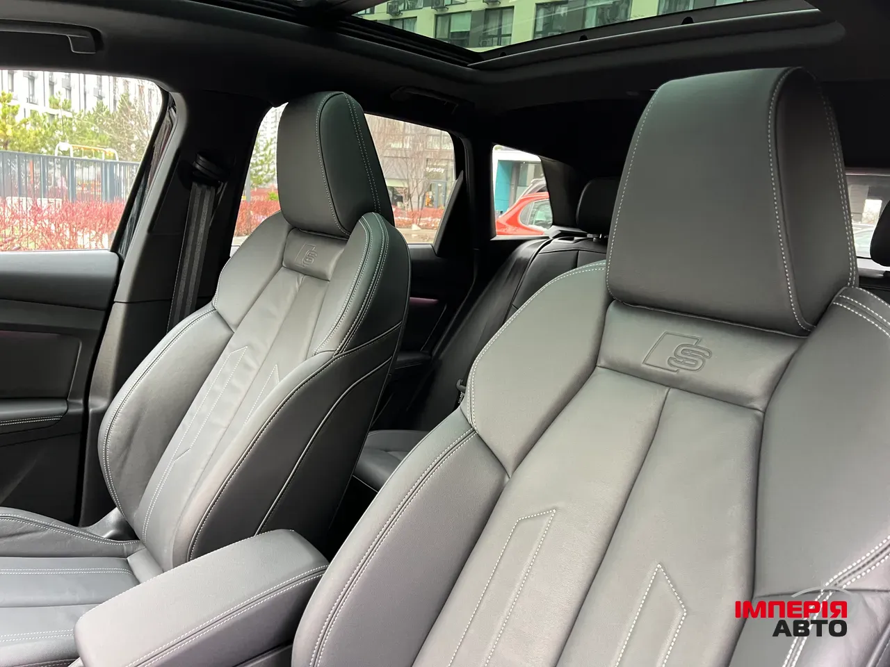 Audi Q4 e-tron - фото 10