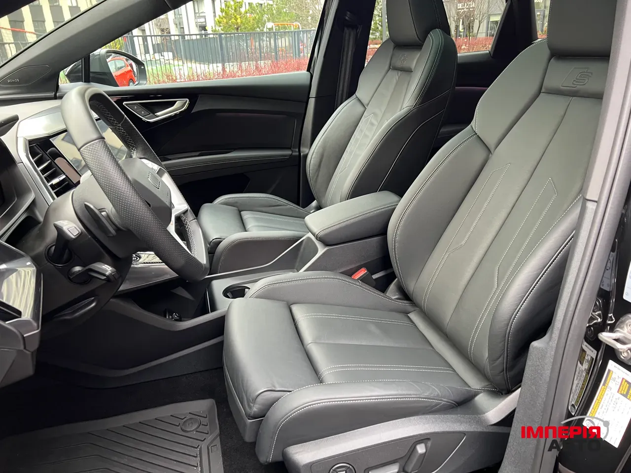 Audi Q4 e-tron - фото 21