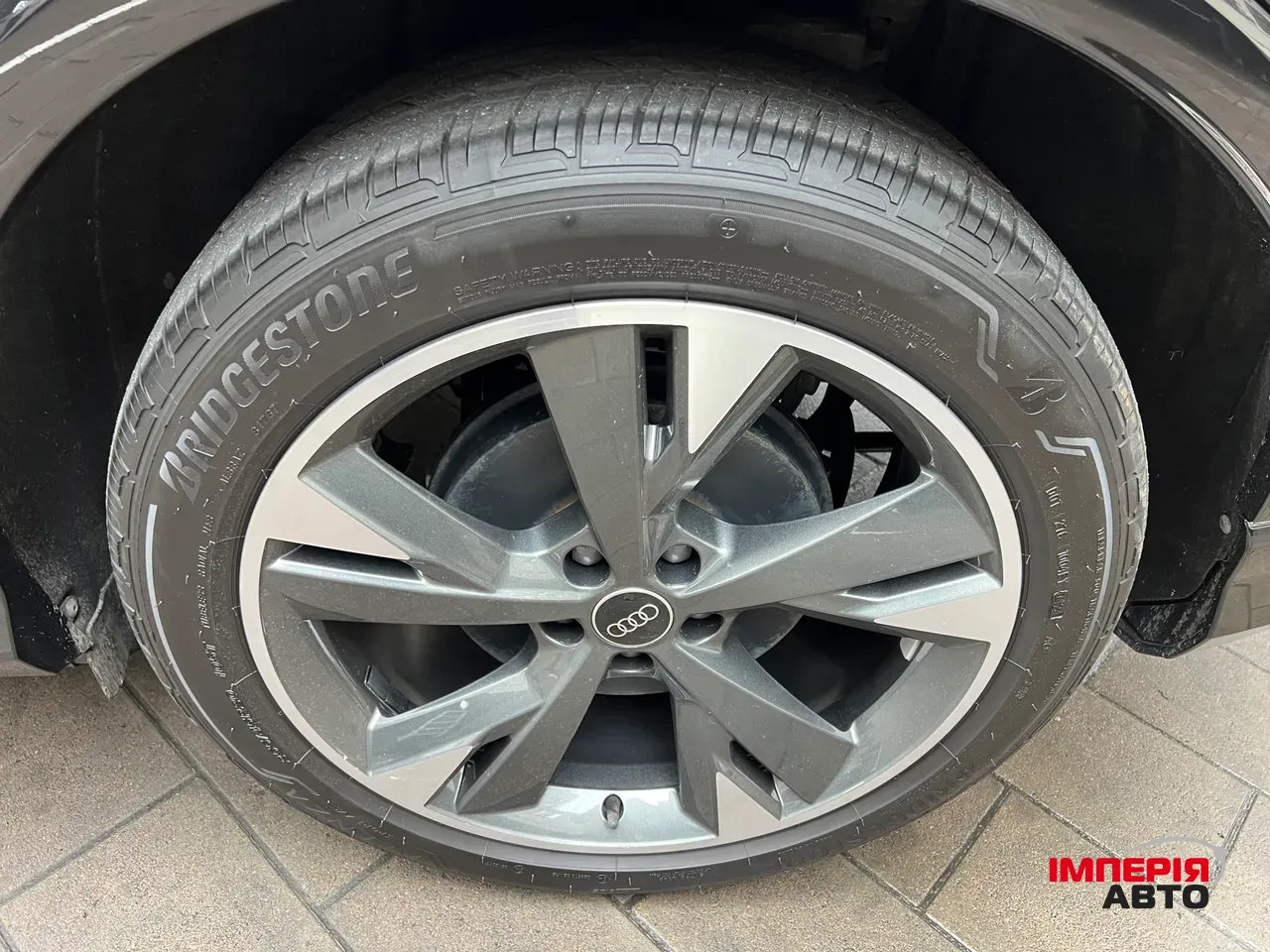 Audi Q4 e-tron - фото 32