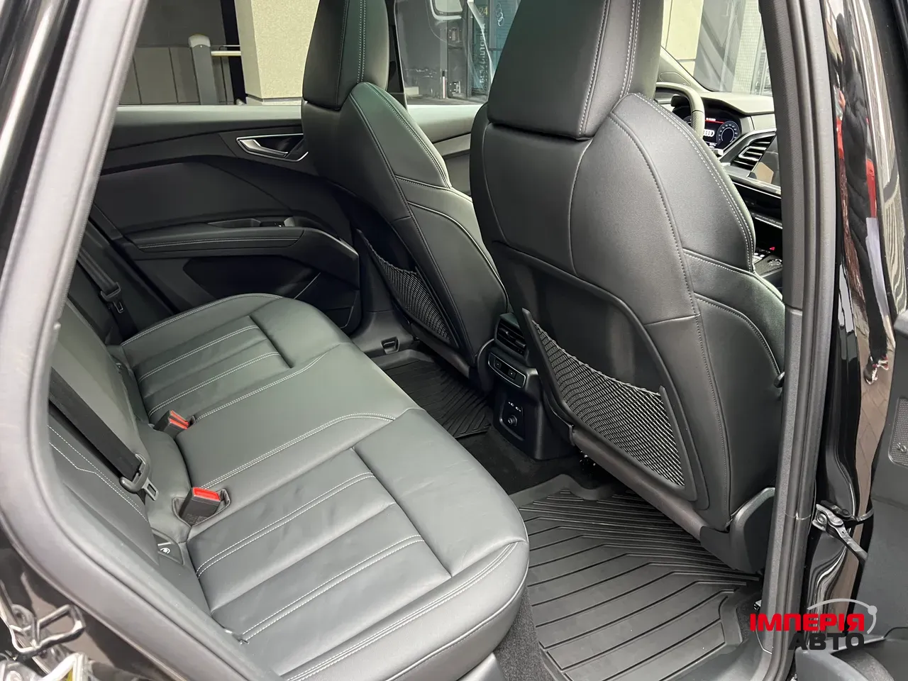 Audi Q4 e-tron - фото 40