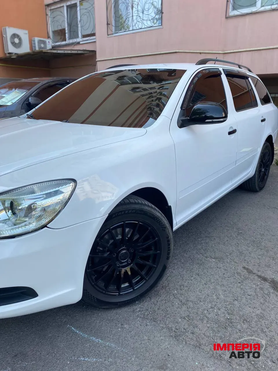 Skoda Octavia - фото 2