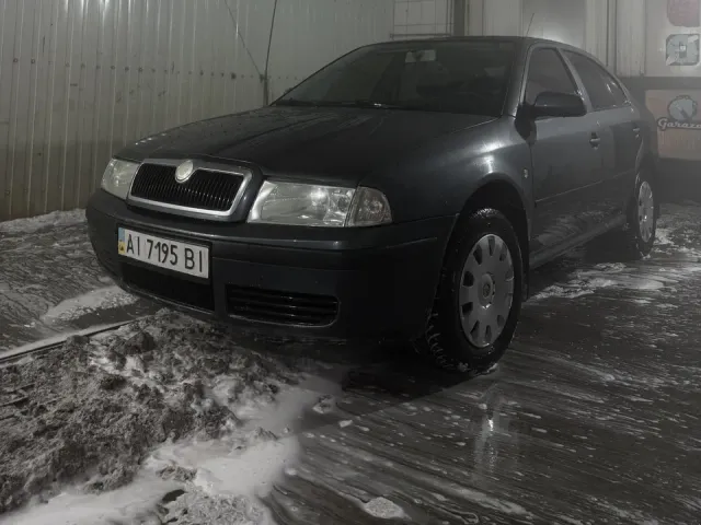 Skoda Octavia - фото 1