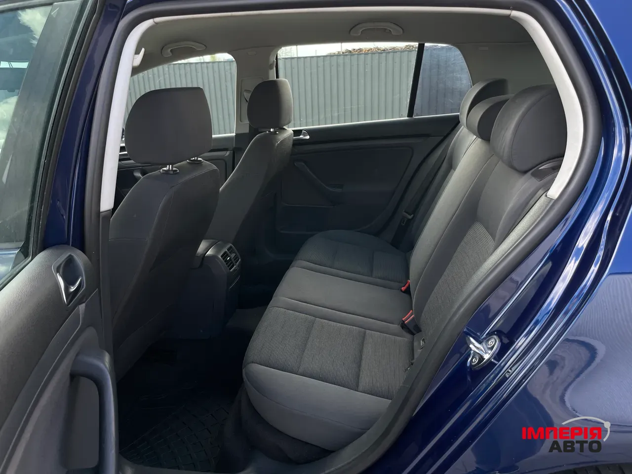 Volkswagen Golf - фото 12