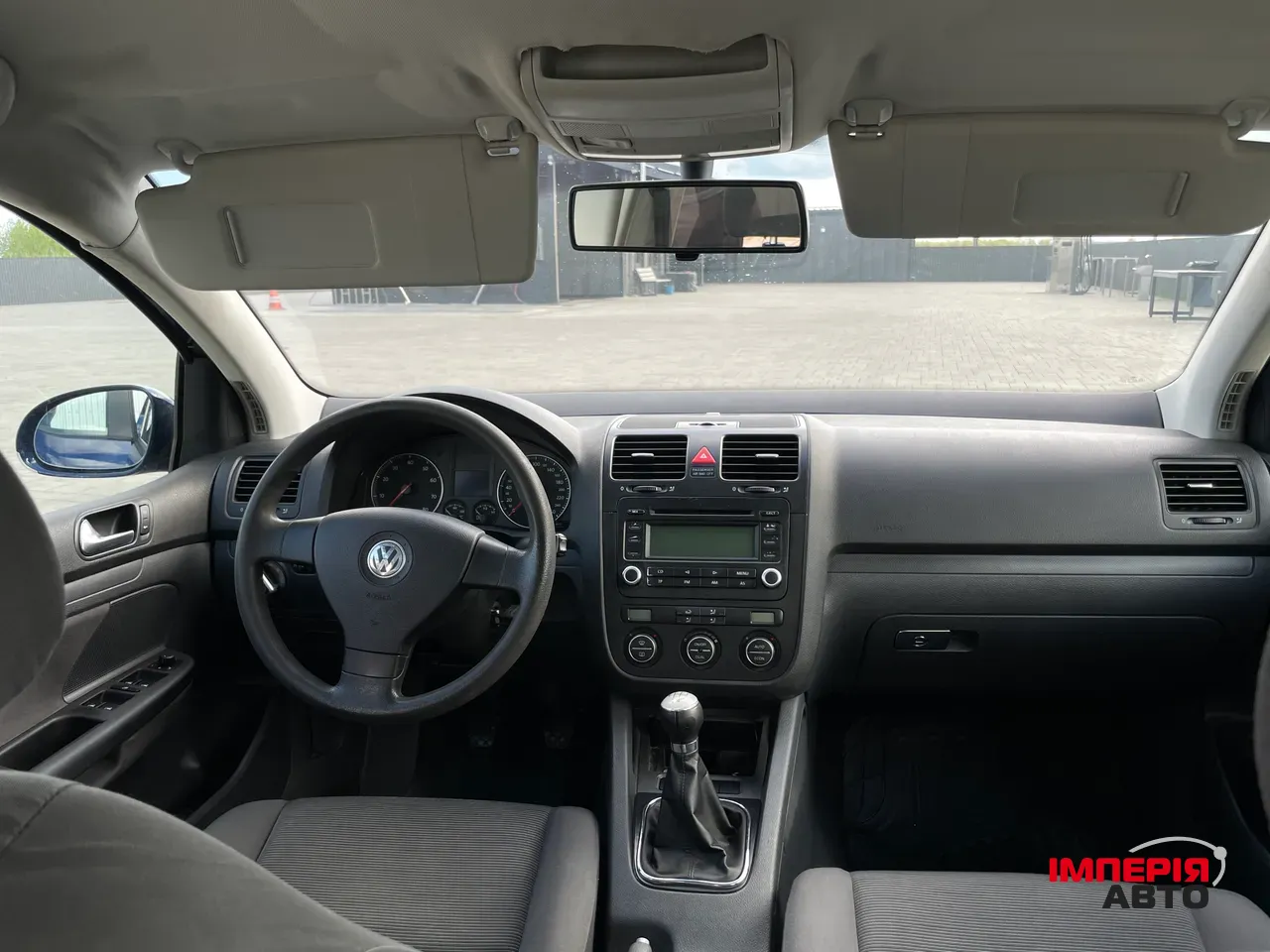 Volkswagen Golf - фото 11