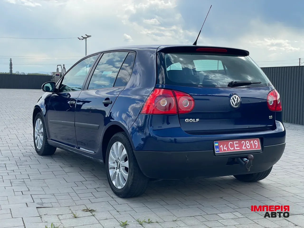 Volkswagen Golf - фото 6
