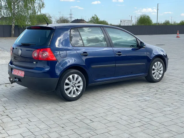 Volkswagen Golf - фото 4