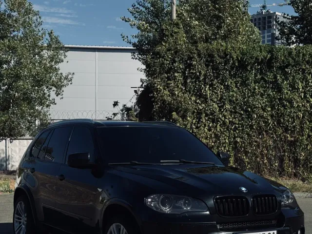 BMW X5 - фото 3