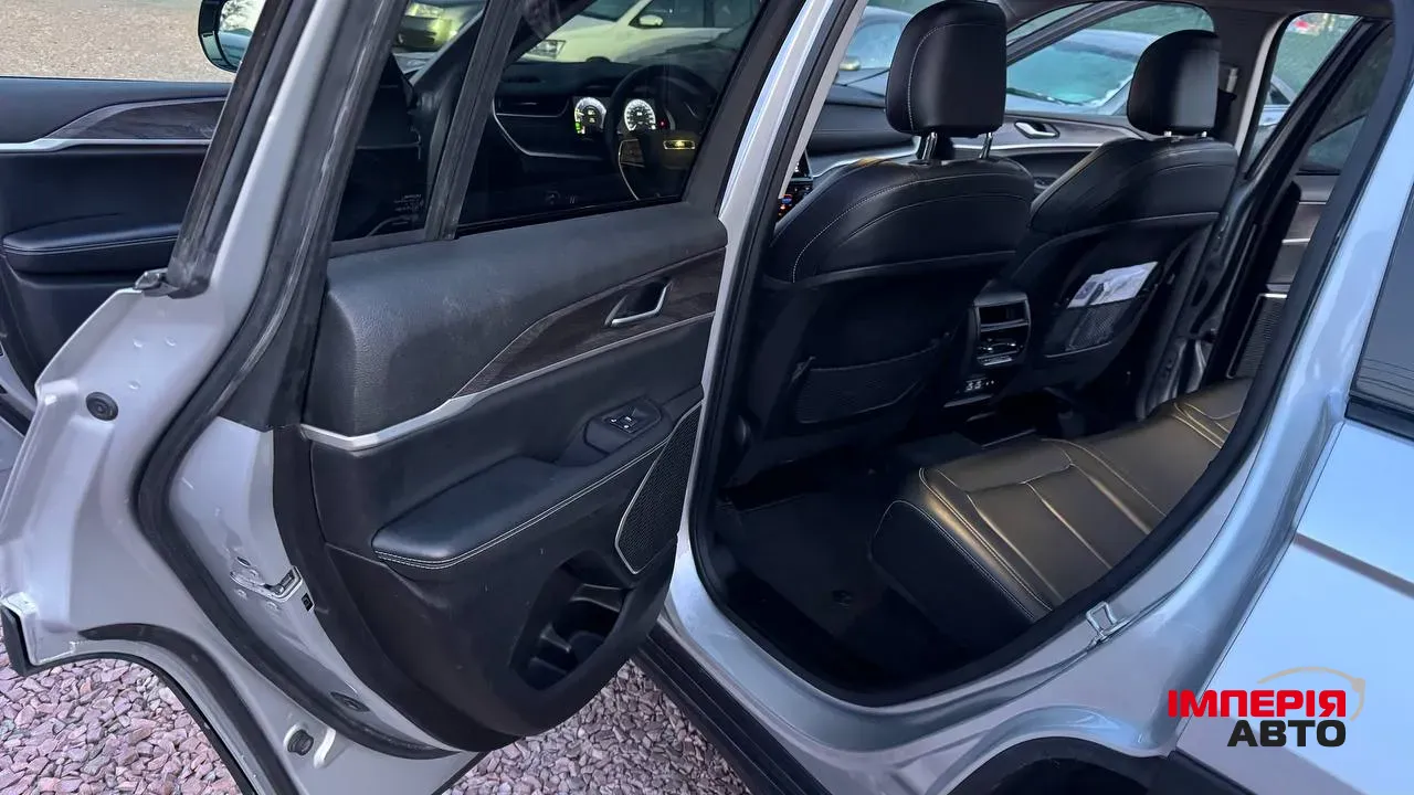 Jeep Grand Cherokee - фото 25