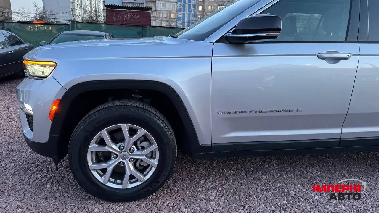 Jeep Grand Cherokee - фото 8