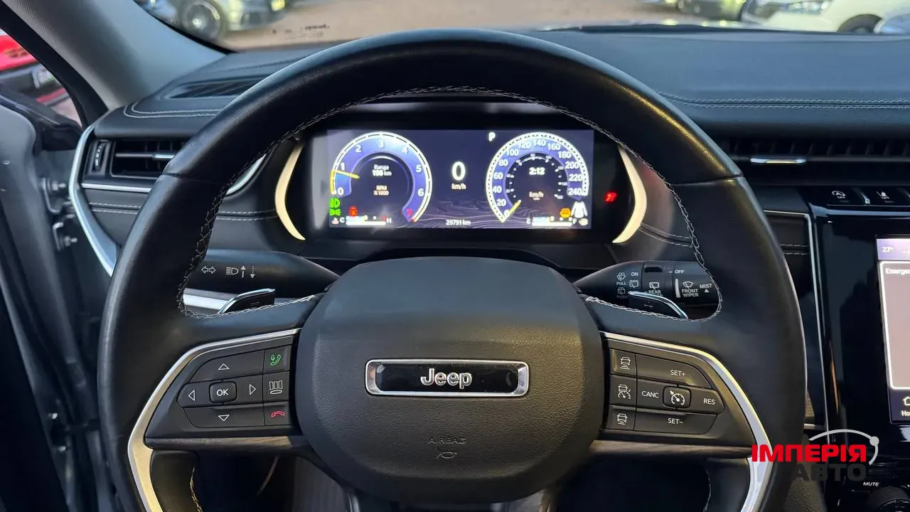 Jeep Grand Cherokee - фото 21