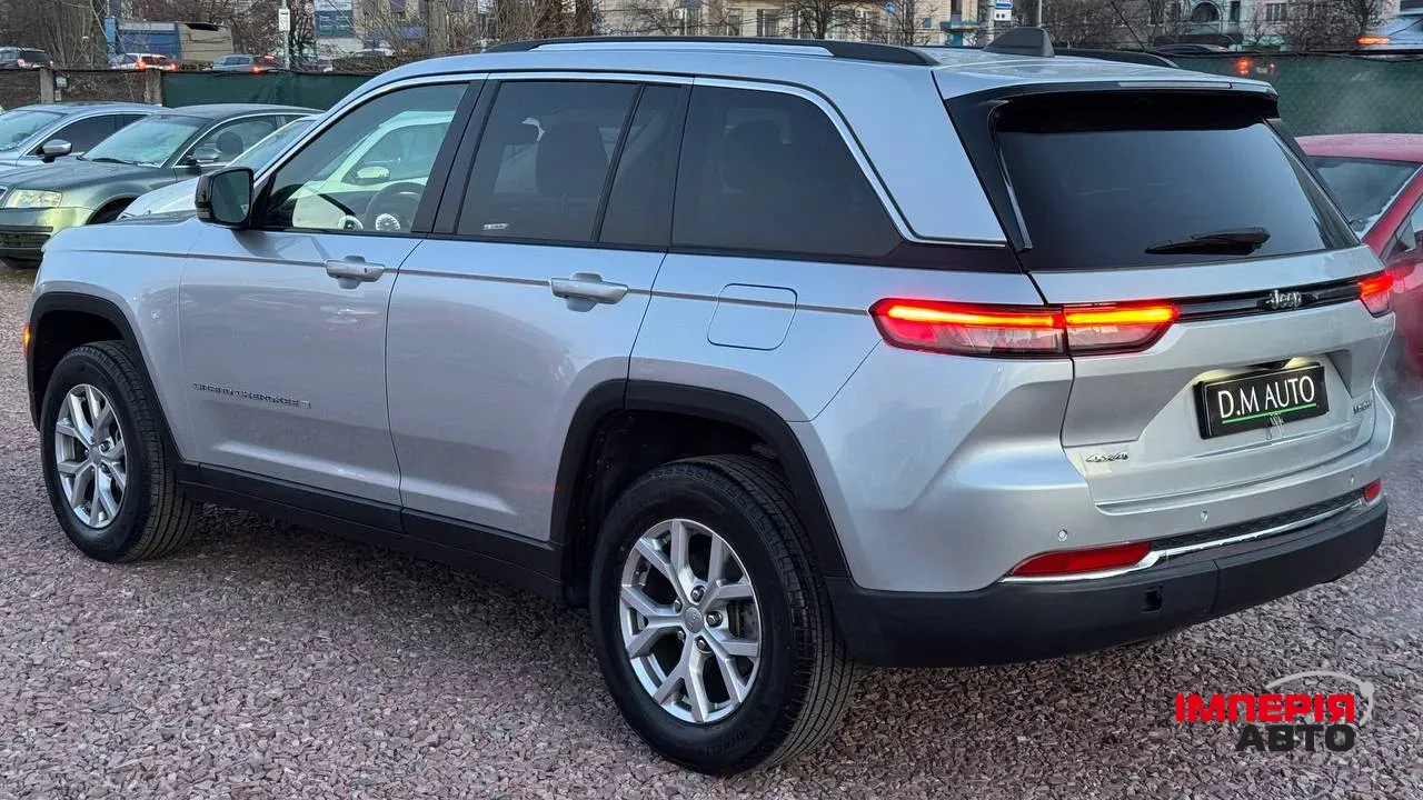 Jeep Grand Cherokee - фото 7