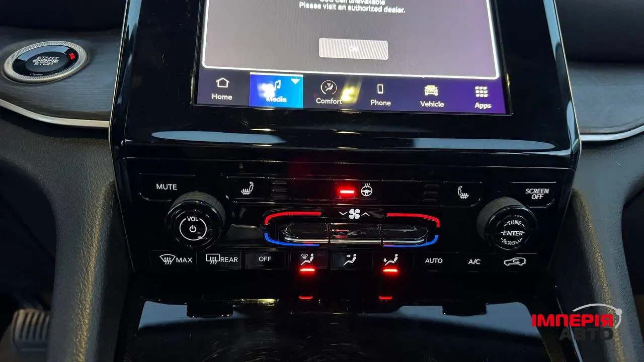 Jeep Grand Cherokee - фото 26