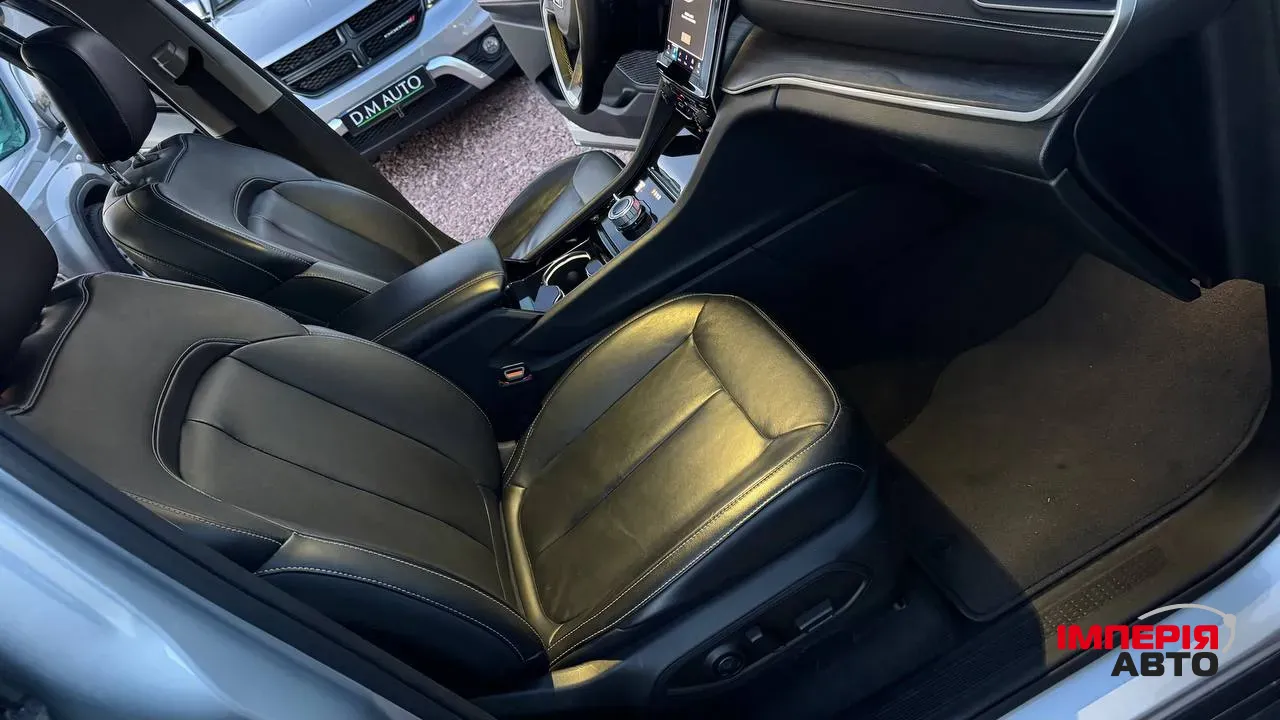 Jeep Grand Cherokee - фото 31