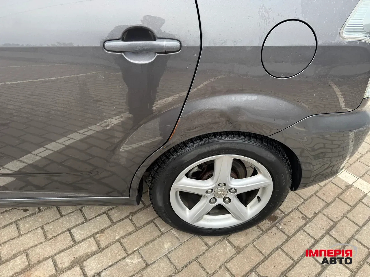 Toyota Corolla Verso - фото 4