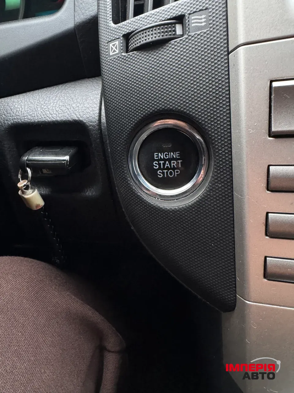 Toyota Corolla Verso - фото 21