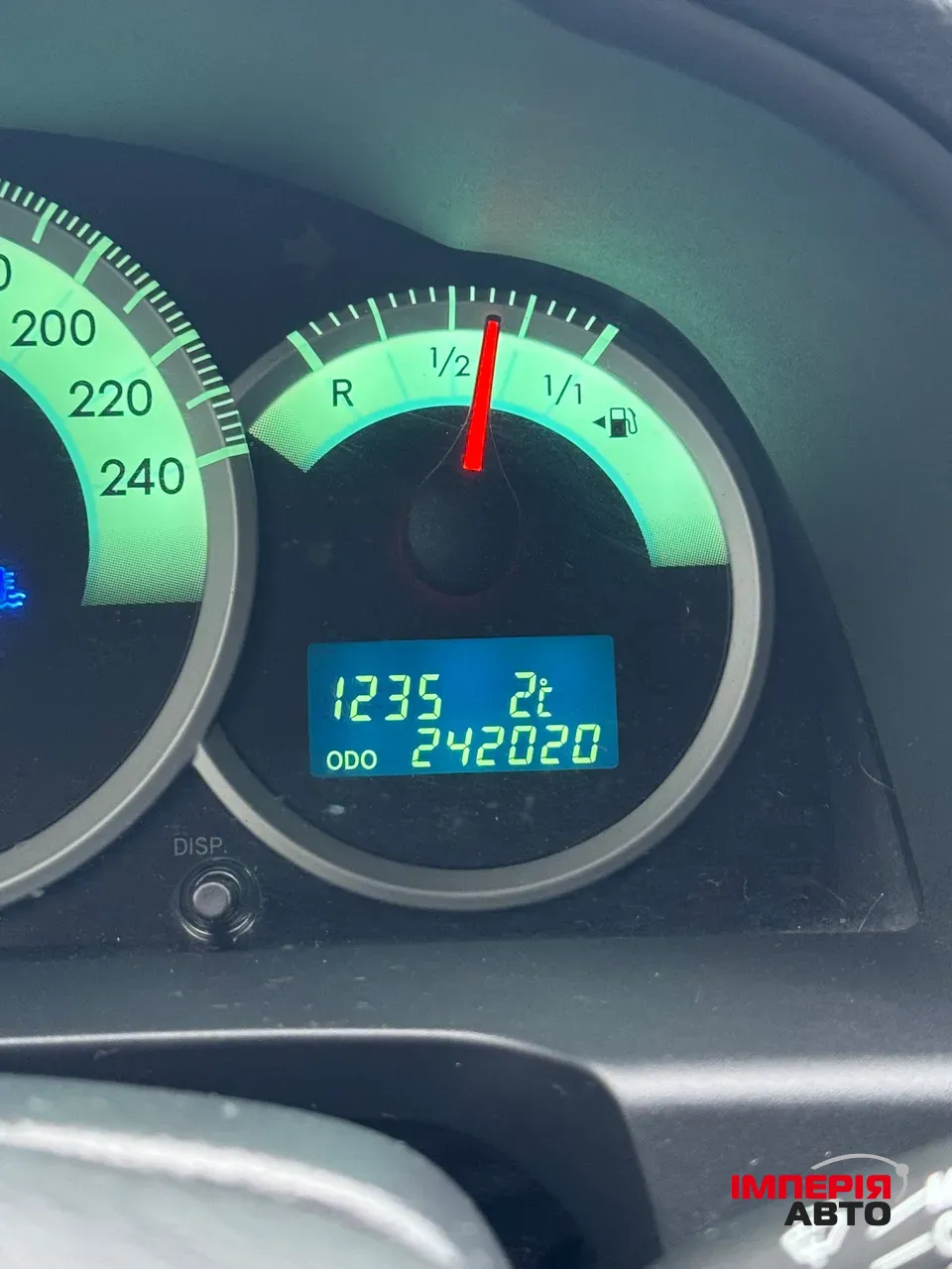 Toyota Corolla Verso - фото 17