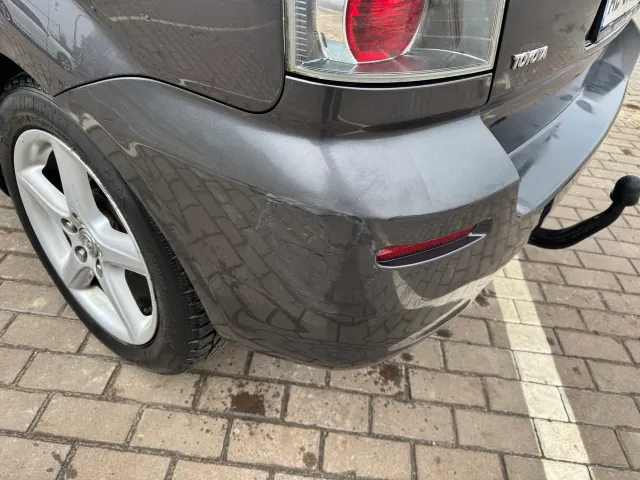 Toyota Corolla Verso - фото 5