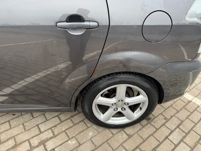 Toyota Corolla Verso - фото 4