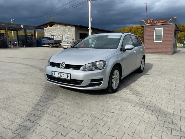 Volkswagen Golf - фото 2