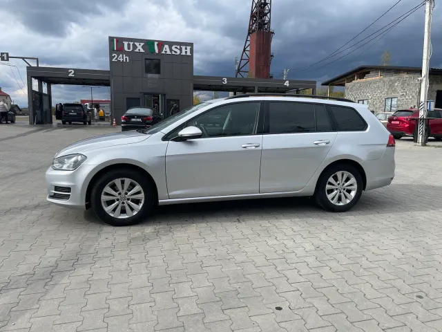 Volkswagen Golf - фото 3