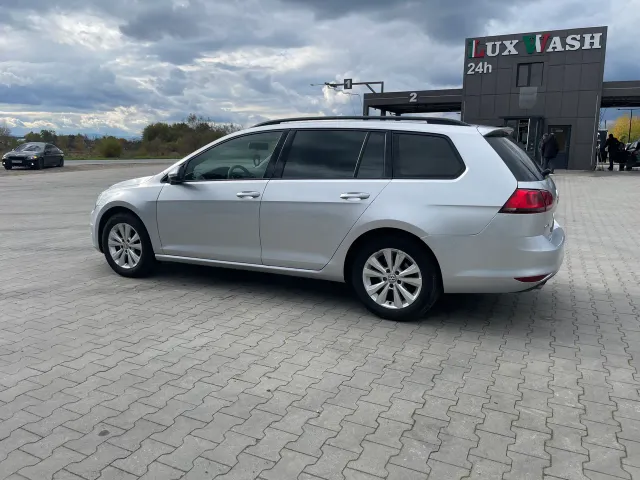 Volkswagen Golf - фото 4