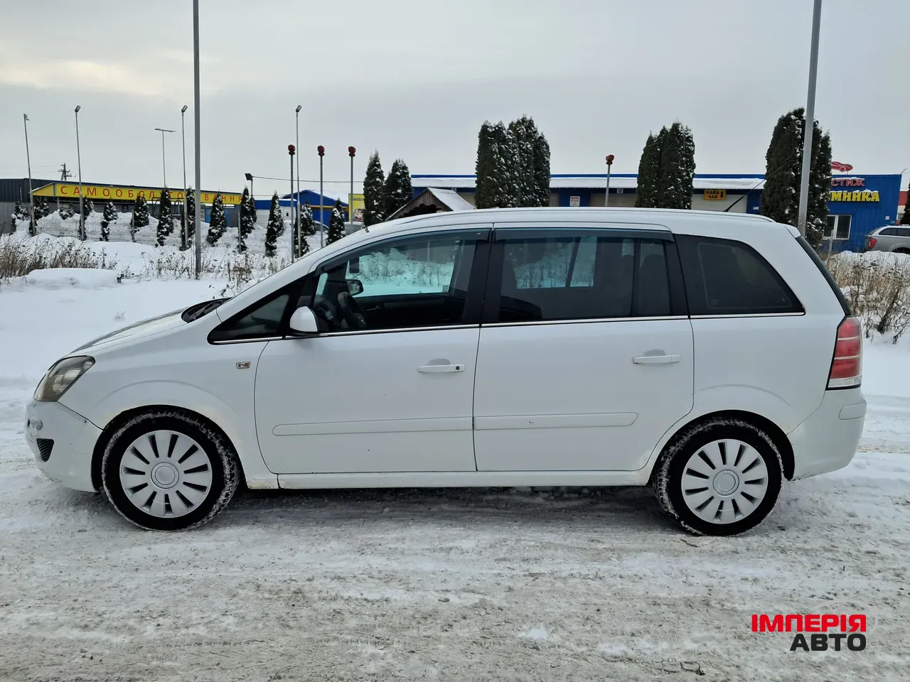 Opel Zafira - фото 5