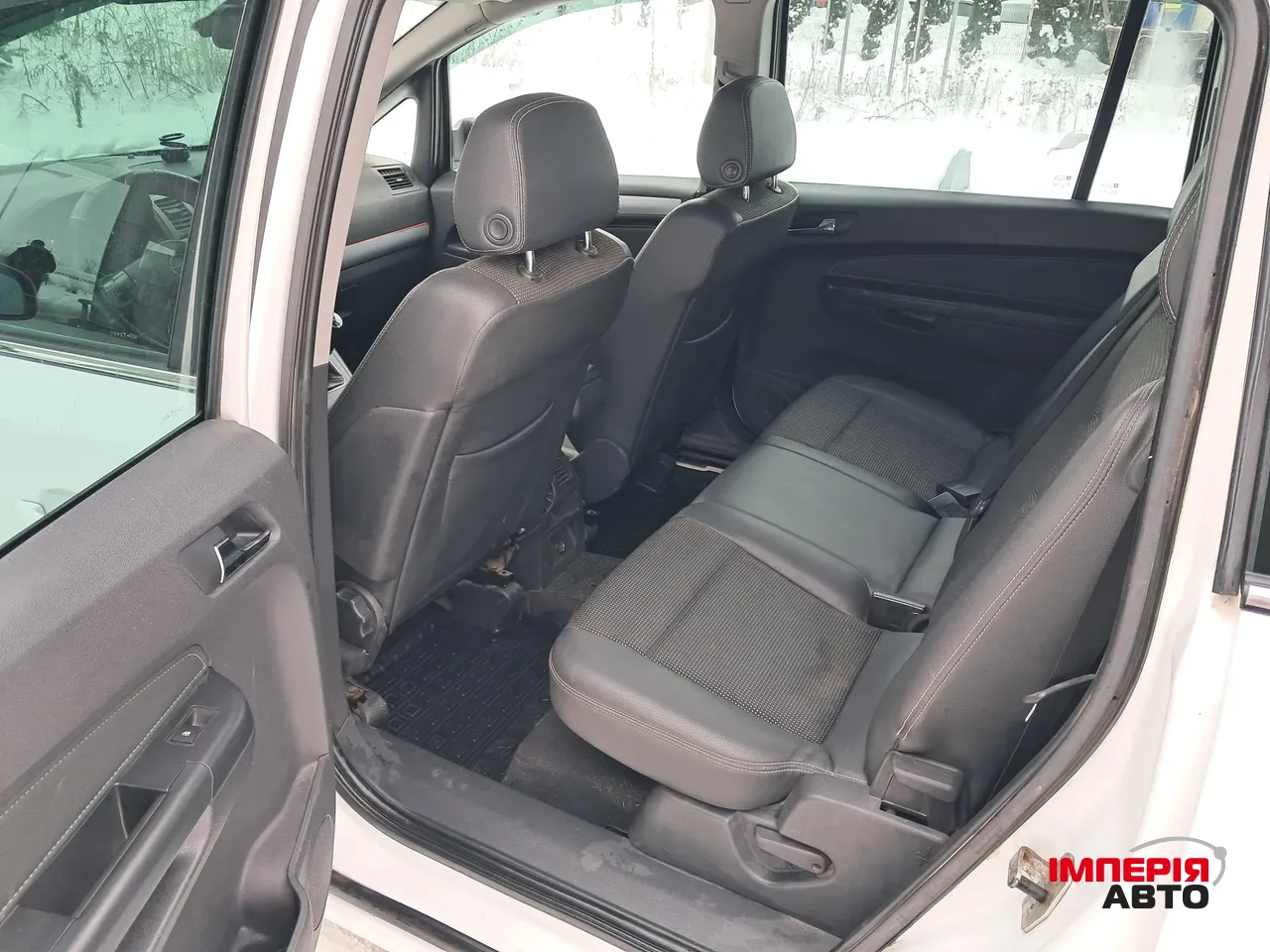 Opel Zafira - фото 9