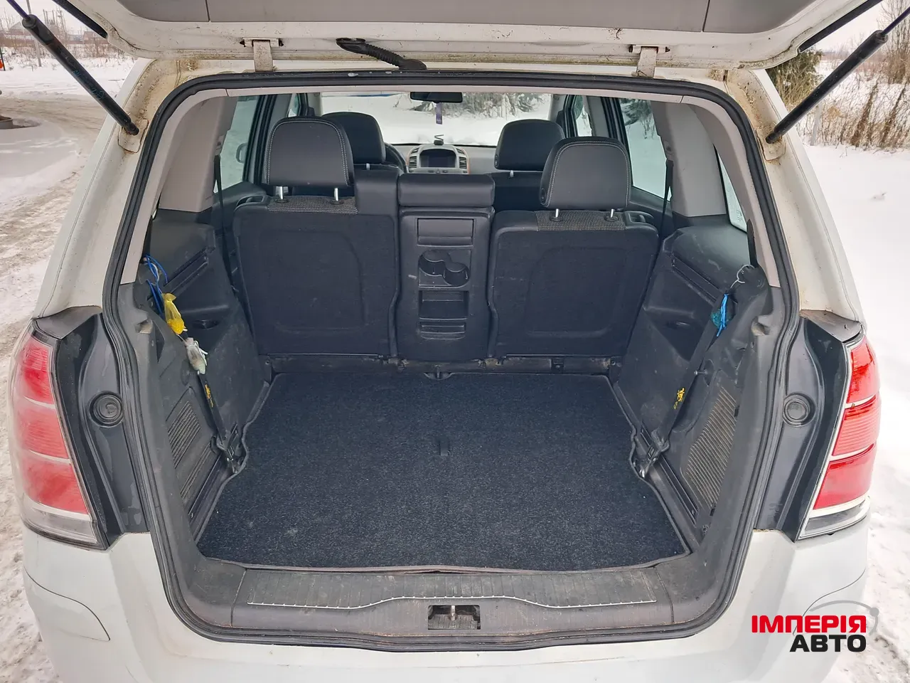 Opel Zafira - фото 13