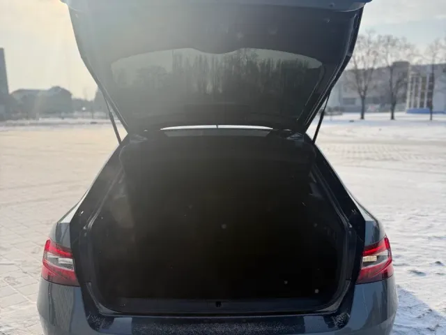 Skoda Superb - фото 5