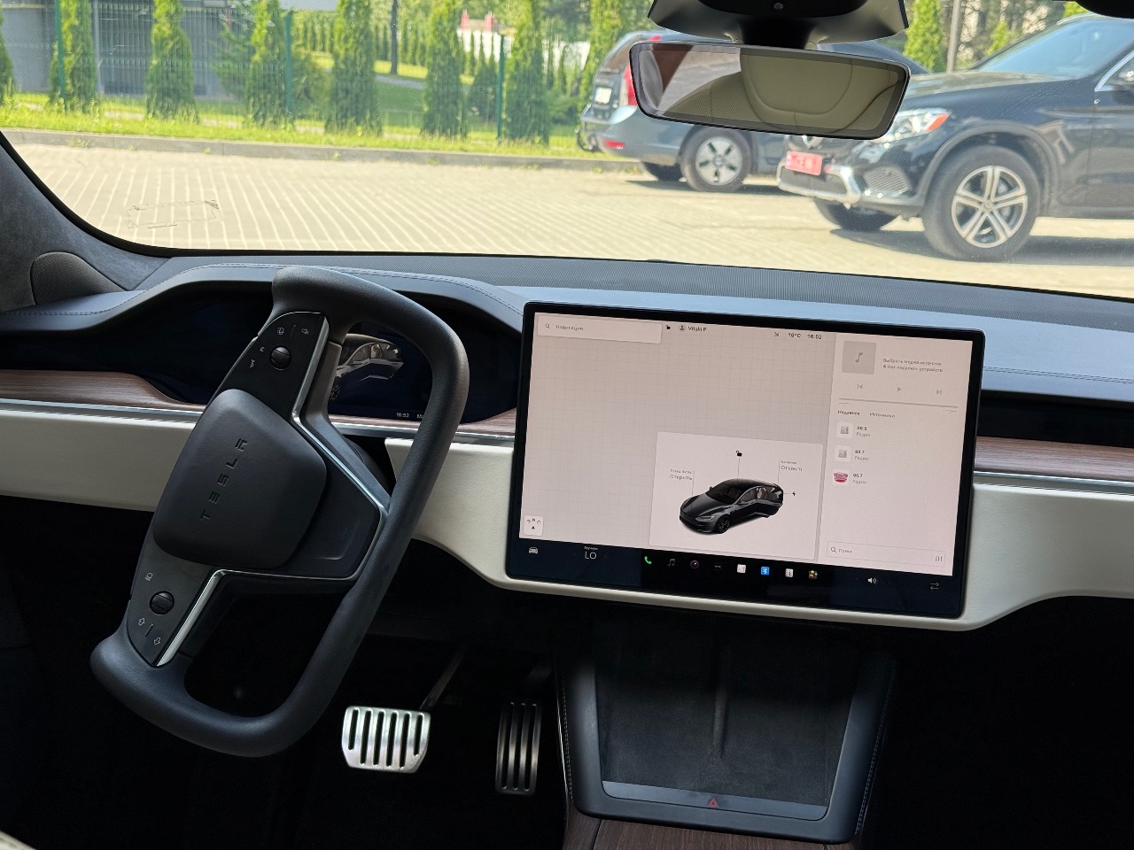 Tesla Model S - фото 7