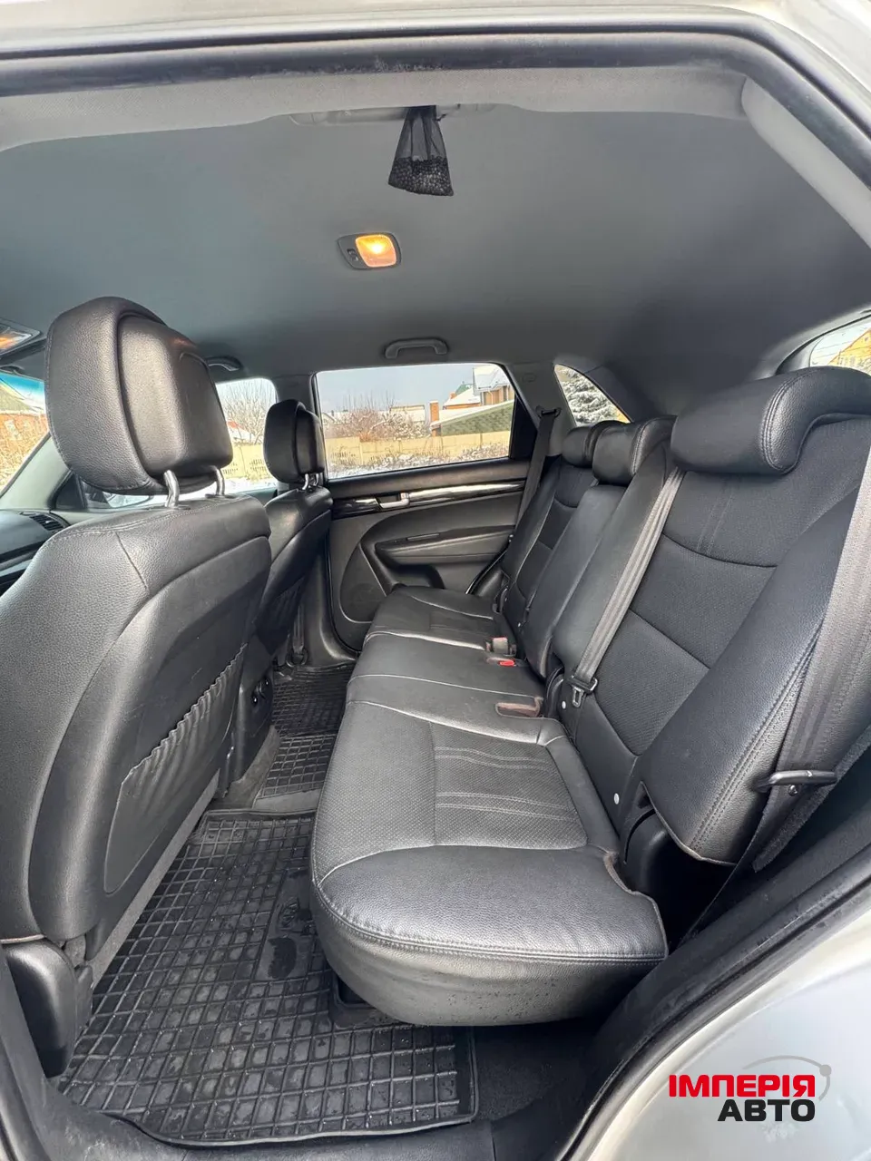 Kia Sorento - фото 11