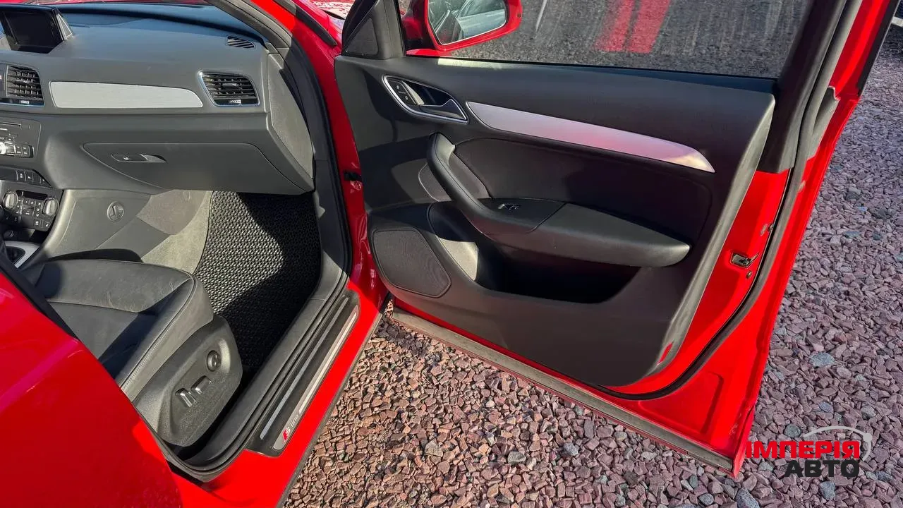 Audi Q3 - фото 23
