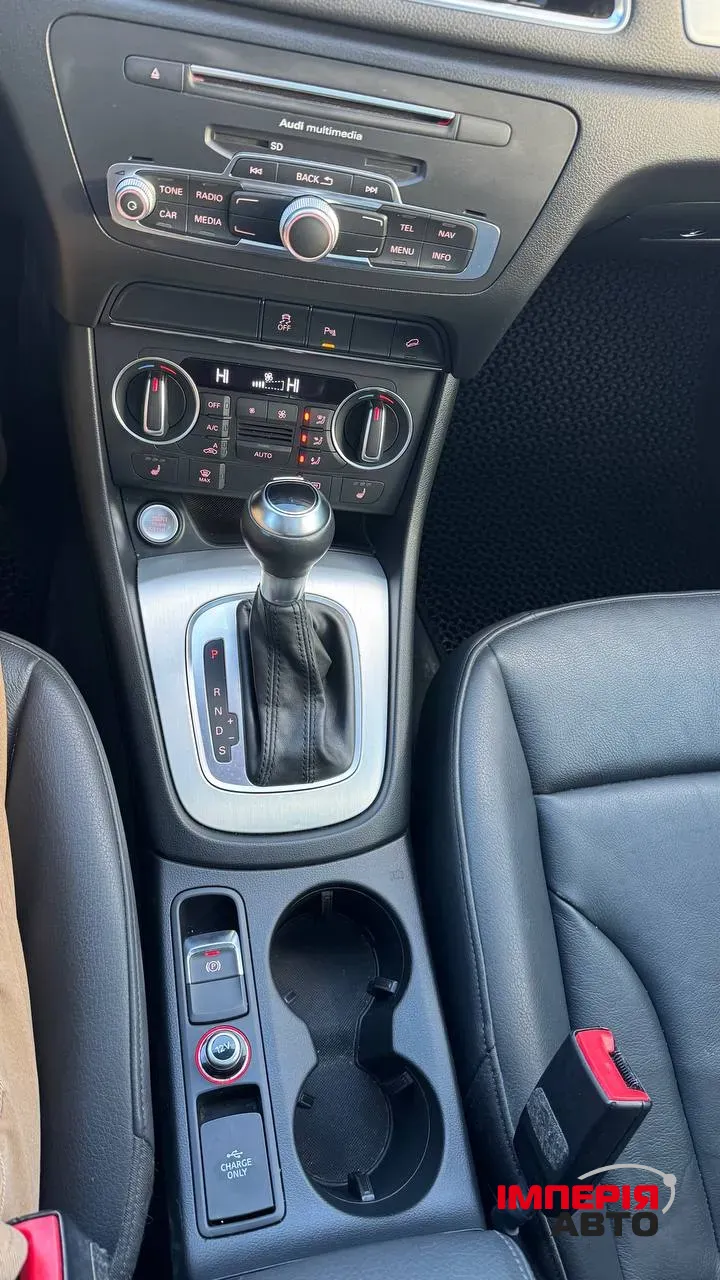 Audi Q3 - фото 22