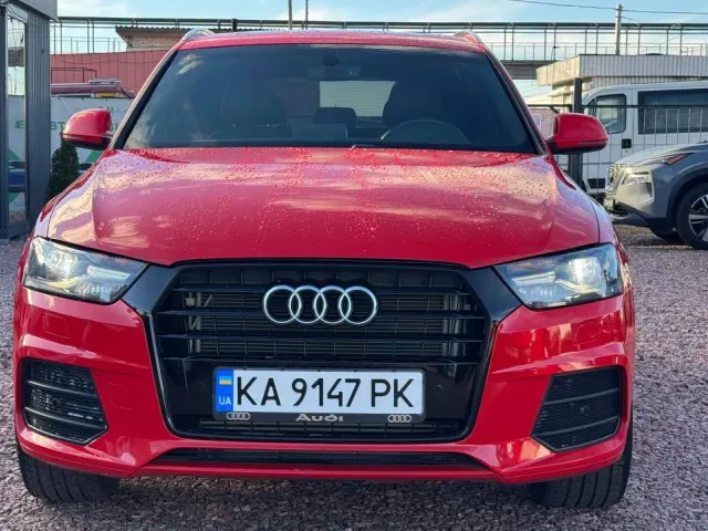 Audi Q3 - фото 1