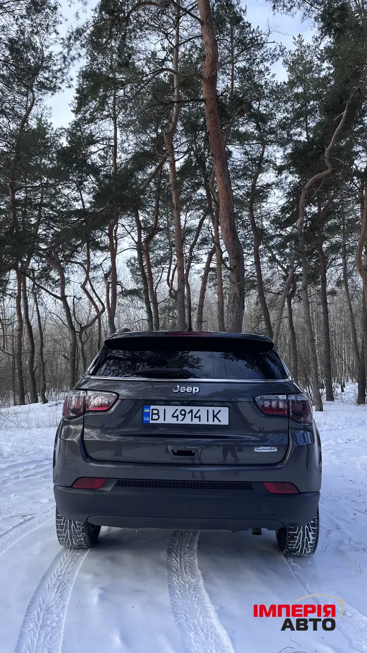 Jeep Compass - фото 8