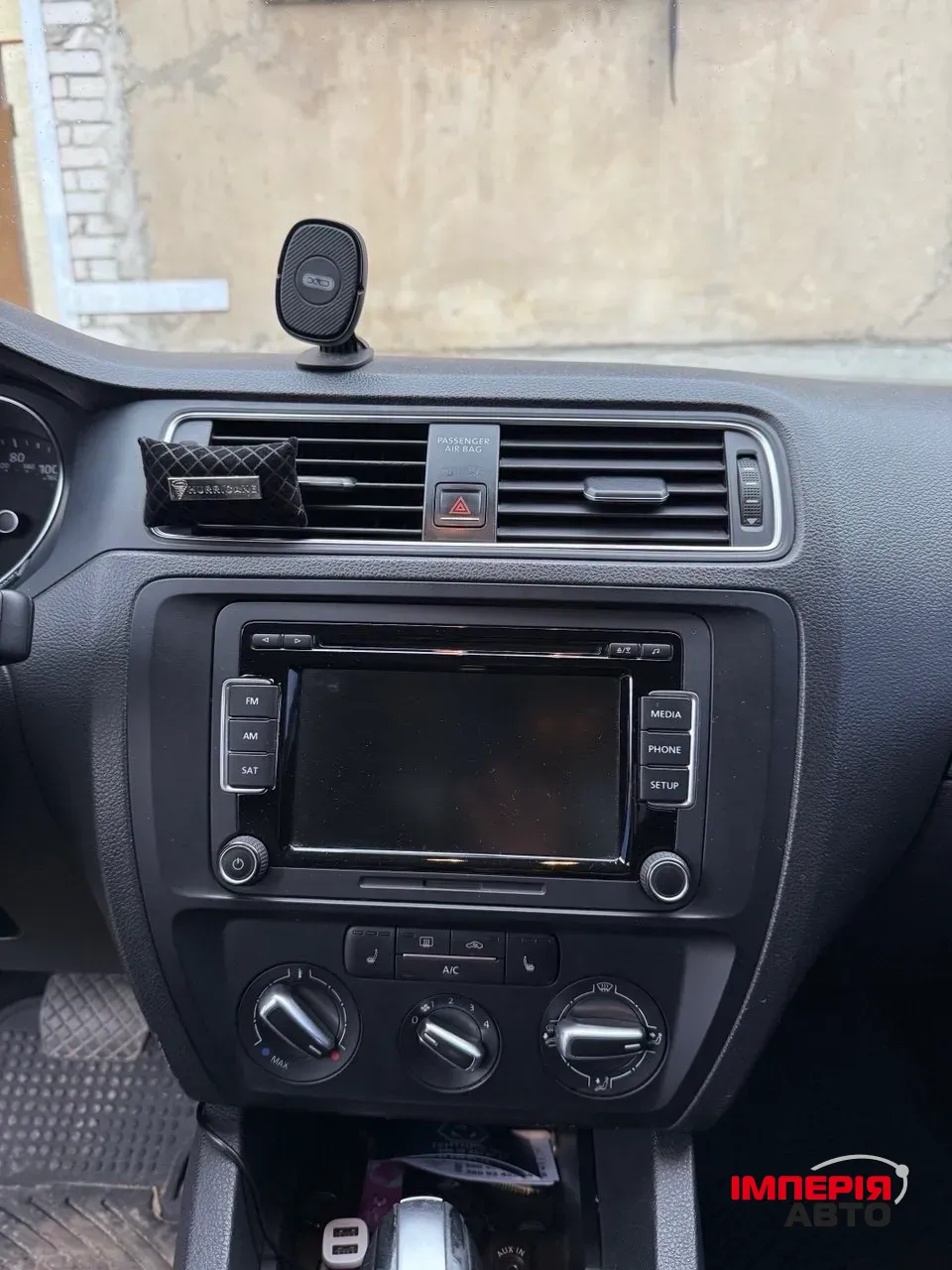 Volkswagen Jetta - фото 14