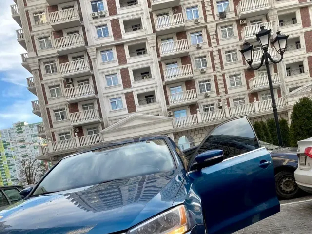 Volkswagen Jetta - фото 3