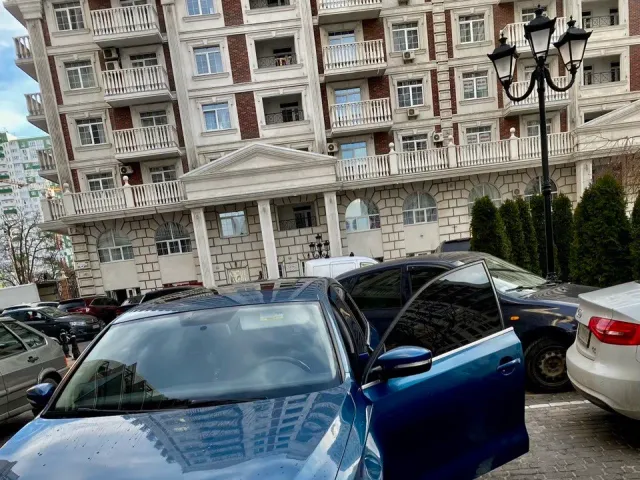 Volkswagen Jetta - фото 1